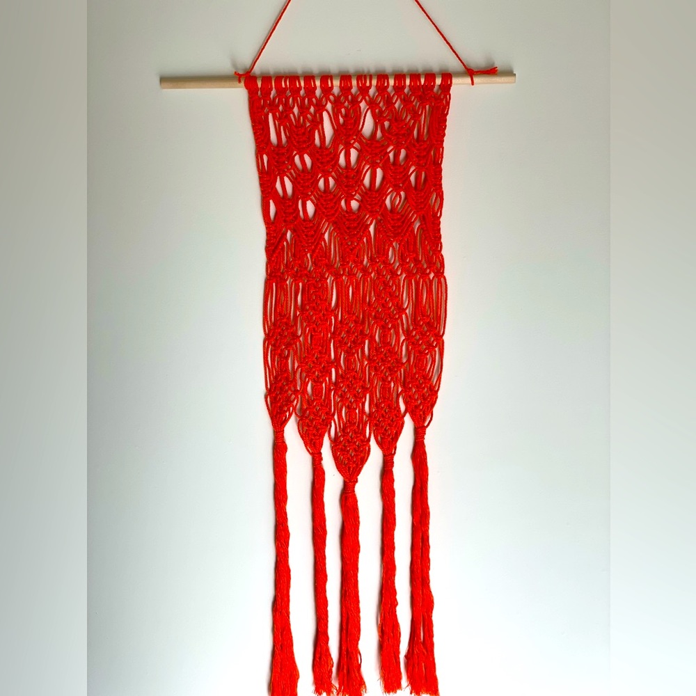 NWT Macrame Wall Hanging Hand Crafted Orange
